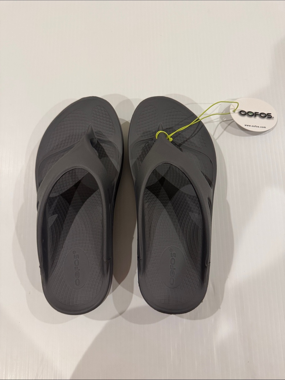 OOFOS Ooriginal Unisex Slate Womenโs size 8 NWT